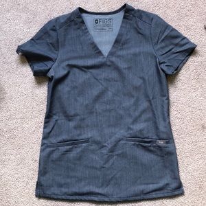 Figs XXS 3 pocket scrub top